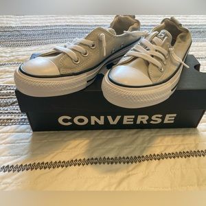 BRAND NEW Converse, never worn!